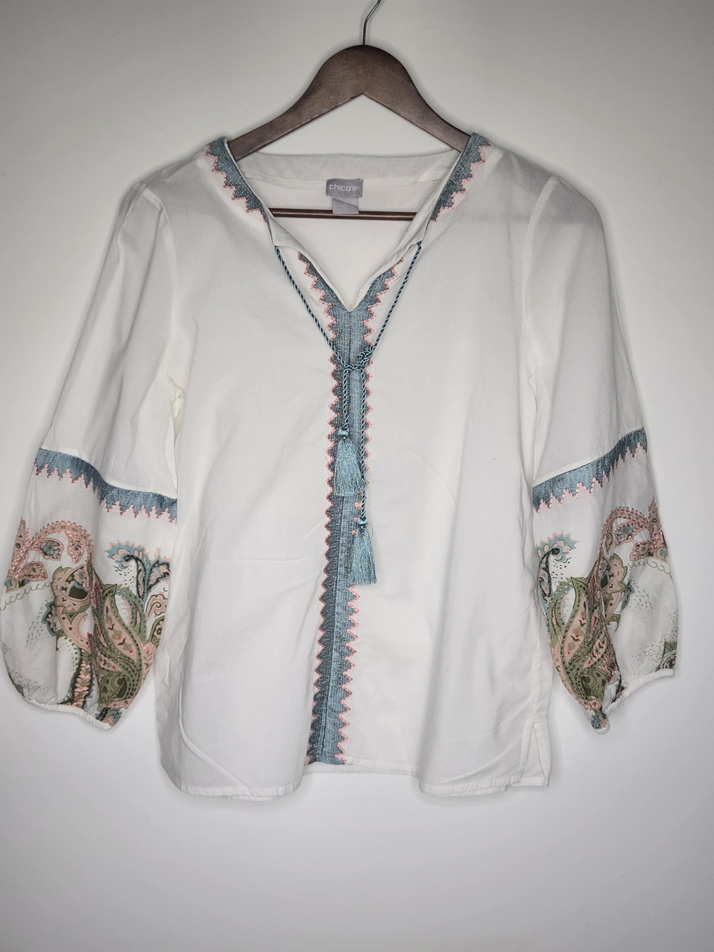 Chico's White Embroidered Peasant Blouse with Pink & Blue Accents 100% Cotton 0